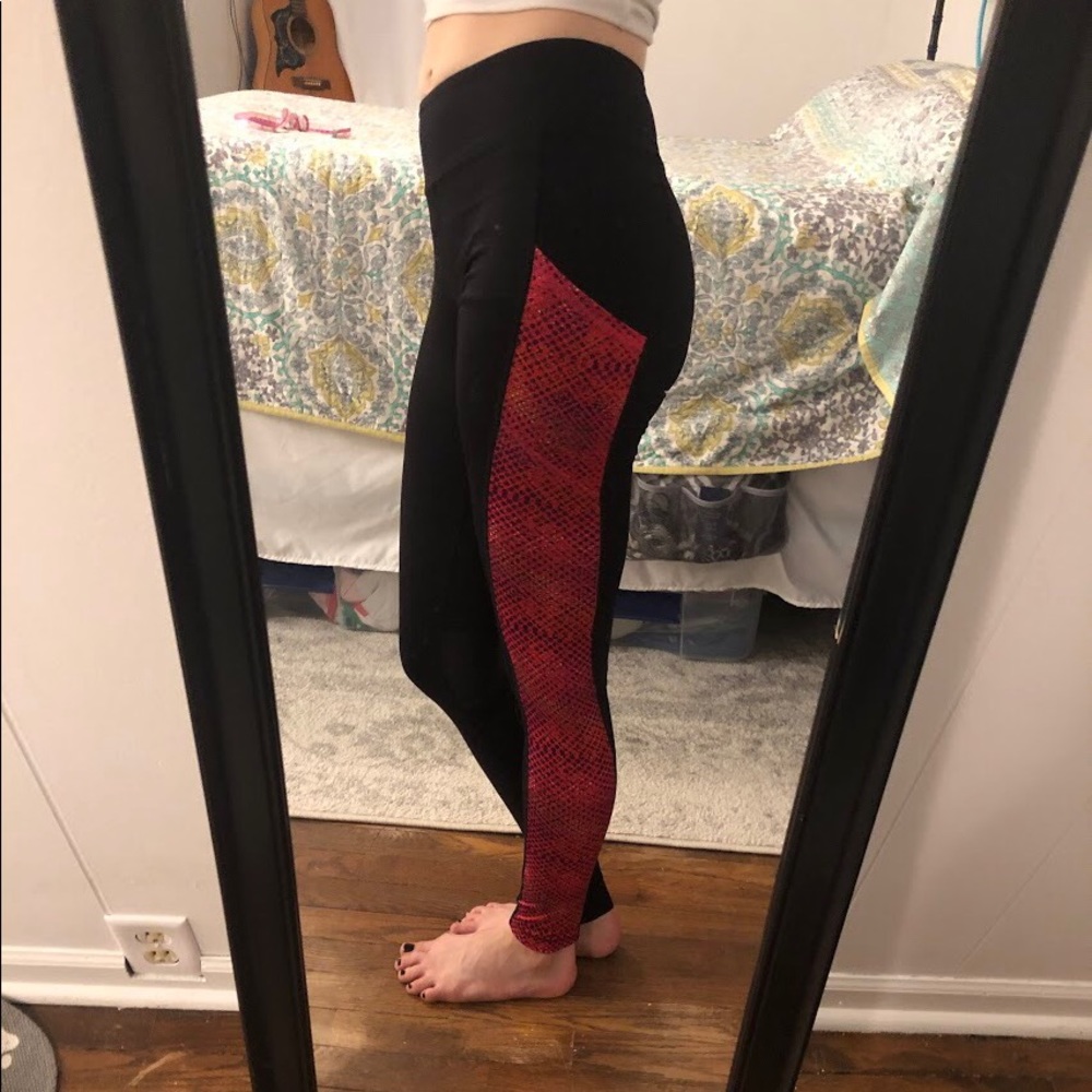 Forever 21 Small Workout Leggings Red & Black
